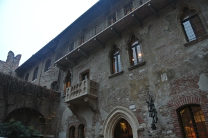 Juliet's house balcony